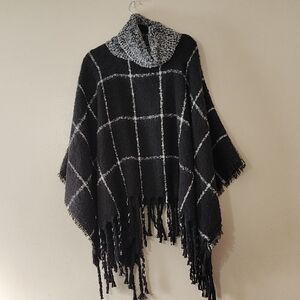 NWT Michael Stars Cozy Black and White Plaid Poncho Sweater OS